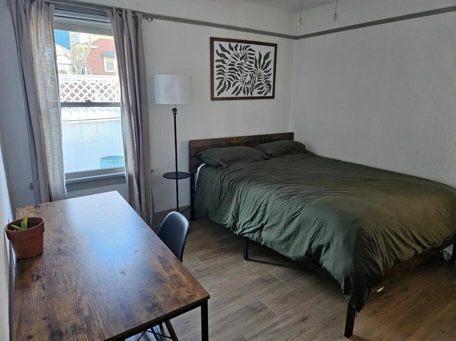 Entire Home In Historic Long Beach Close To Shops Екстериор снимка